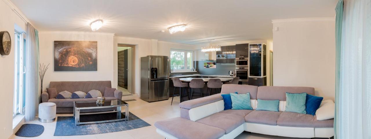 Appartamento Admiral Luxury IV Apartman By Bltn Siófok Esterno foto