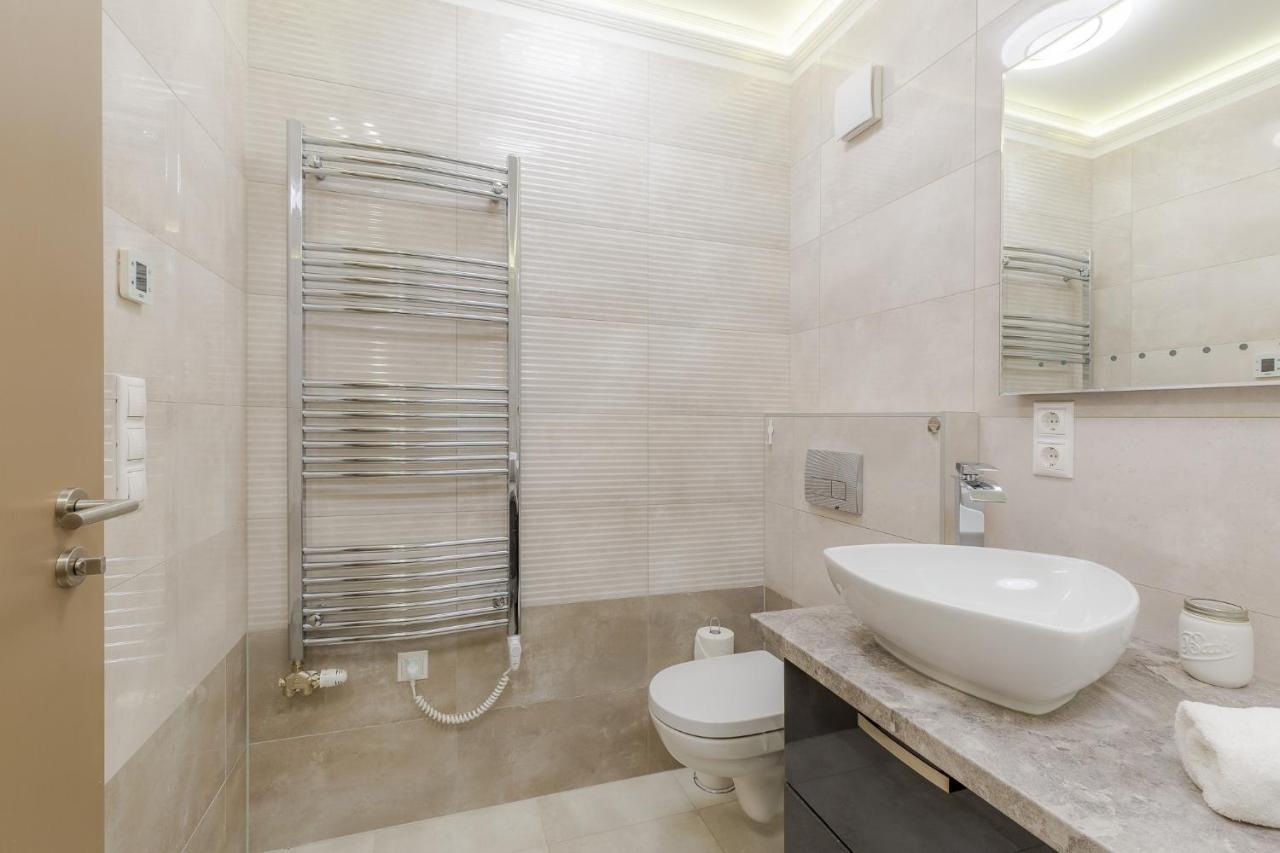 Appartamento Admiral Luxury IV Apartman By Bltn Siófok Esterno foto