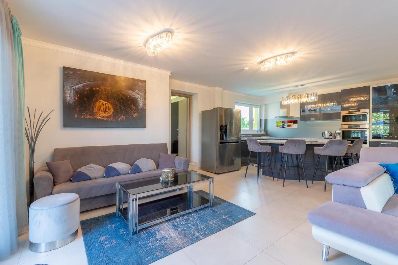 Appartamento Admiral Luxury IV Apartman By Bltn Siófok Esterno foto
